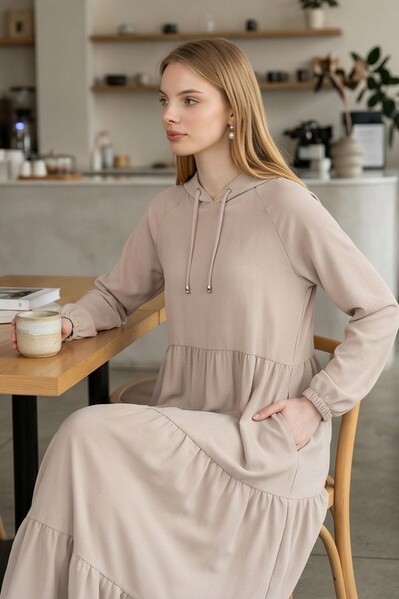Neways - 6531-Berlin Kapşonlu Reglan Kollu Elbise Bej