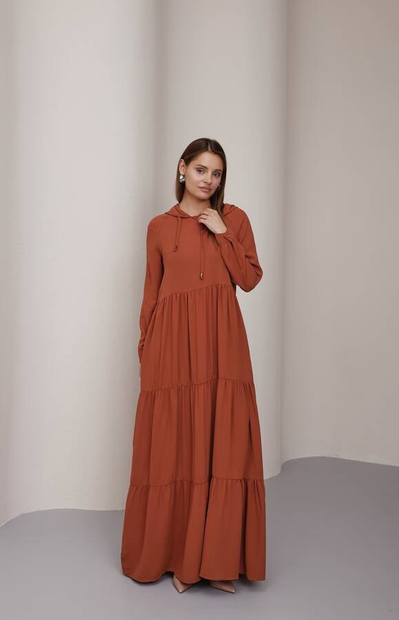 6531-Krep Kapşonlu Reglan Kollu Elbise Taba