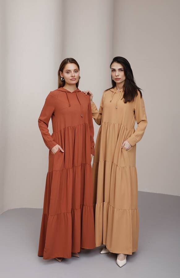 6531-Krep Kapşonlu Reglan Kollu Elbise Taba