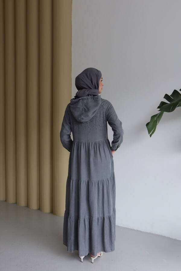 6531-Taşlı Tensel Kapşonlu Reglan Kollu Elbise Gri