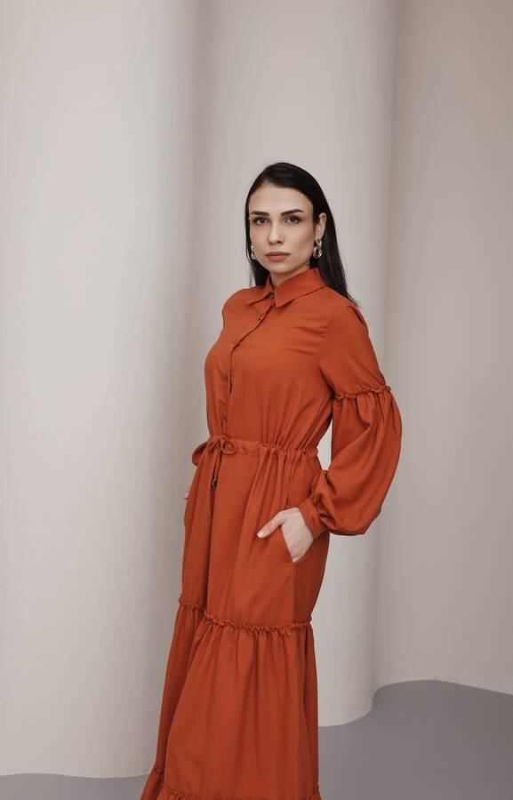 6567-Büzgülü Bağcıklı Elbise Taba