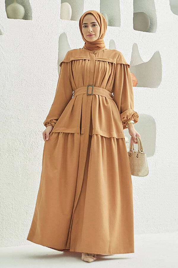 6605-Carla Büzgülü Kuşaklı Elbise Camel