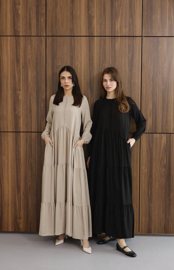 6646- Parça Boya Tensel Britli Düğmeli Büzgülü Elbise Bej