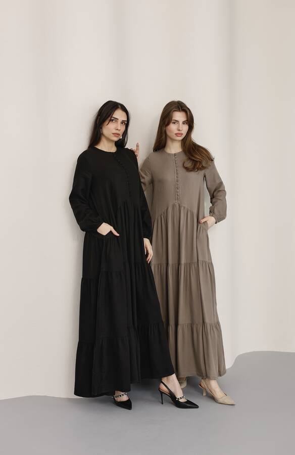 6646- Parça Boya Tensel Britli Düğmeli Büzgülü Elbise Haki