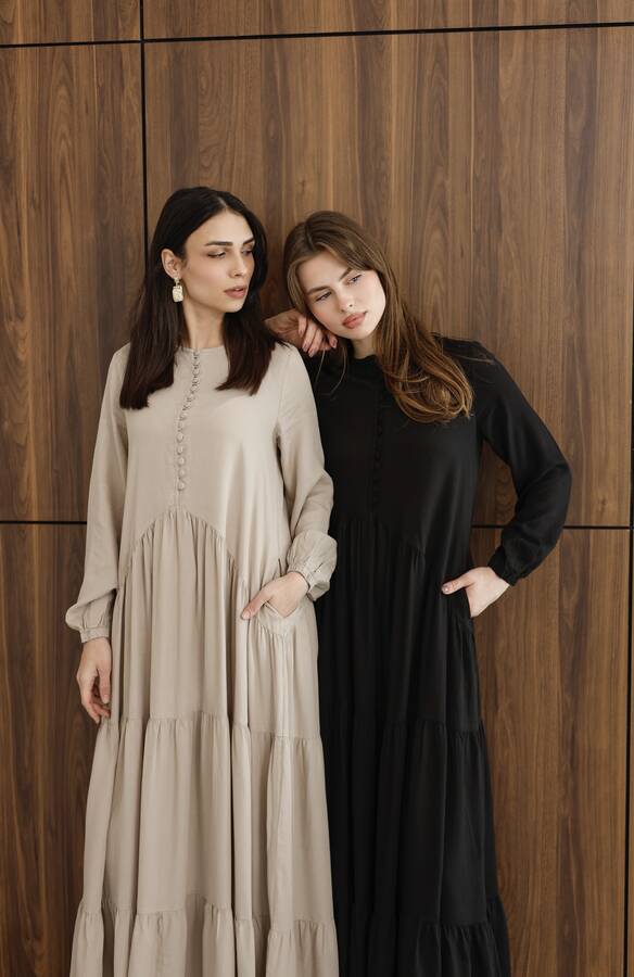 6646- Parça Boya Tensel Britli Düğmeli Büzgülü Elbise Siyah