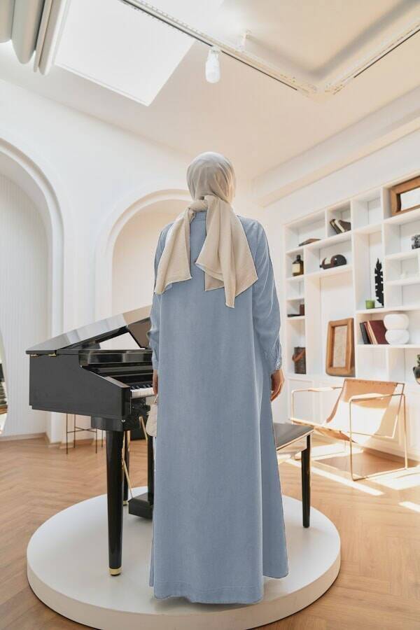 6648-Tensel Düğmeli Ferace Mavi