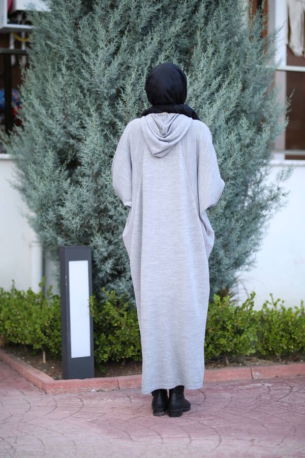 8023-Kapşonlu Triko Tunik Gri