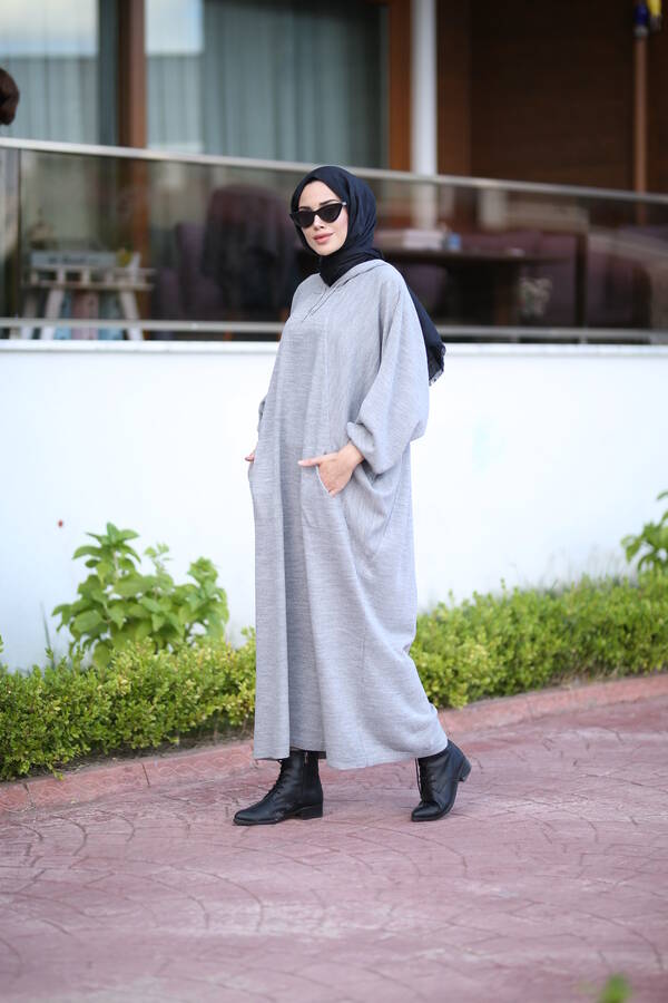 8023-Kapşonlu Triko Tunik Gri