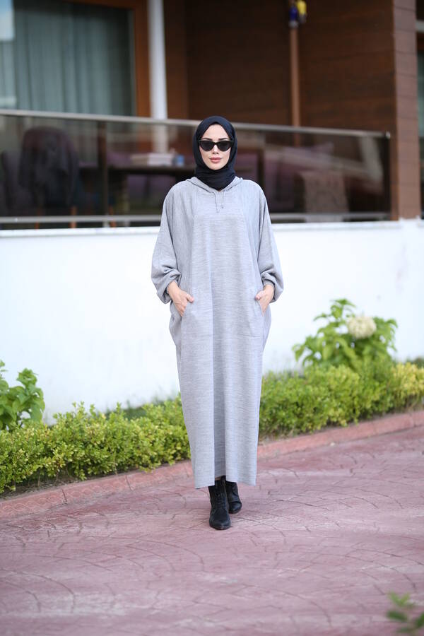 8023-Kapşonlu Triko Tunik Gri
