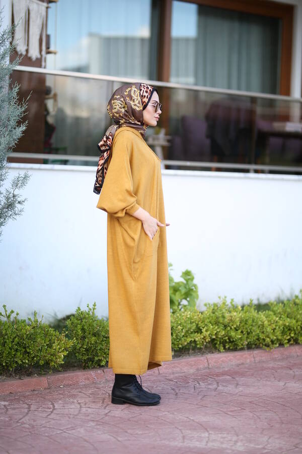 8023-Kapşonlu Triko Tunik Hardal