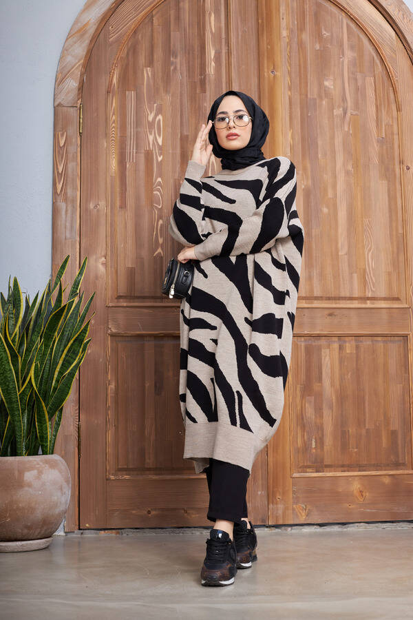 8035-Zebra Triko Tunik Vizon - Siyah